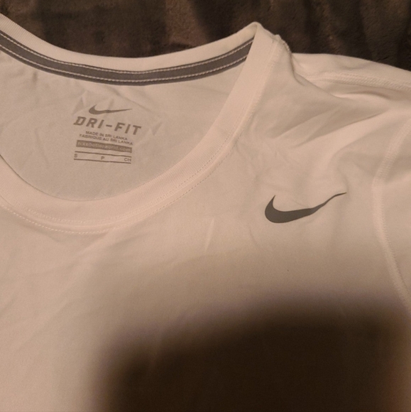 Nike long sleeve - Picture 6 of 6